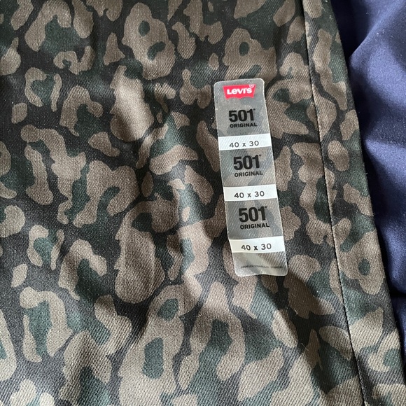 LEVIS MEN ORIGINAL CAMO 501-
2871 JEANS W40/L30 Button Fly - Picture 3 of 4